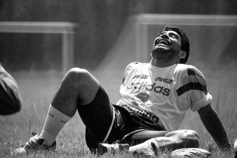 Homenaje y dolor. Diego Maradona, a un año de su muerte - LA NACION