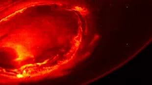 Una gran aurora borreal fue fotografiada por la nave Juno en Júpiter
