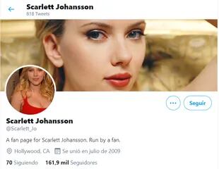 Todas las cuentas de Scarlett Johansson en las redes sociales son administradas por sus fandoms, ninguna pertenece a la actriz.