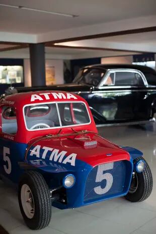 Autos del quíntuple campeón de F1 en el Museo Fangio de Balcarce.