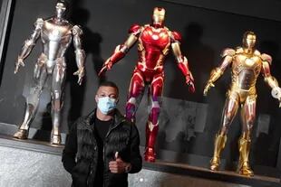 Kylian Mbappé, con los trajes de Ironman en Eurodisney