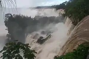 Cierran el circuito a la Garganta del Diablo por la creciente del río Iguazú