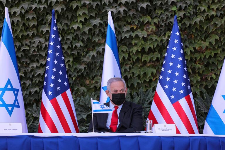 El primer ministro israelí, Benjamin Netanyahu, asiste a una ceremonia para la firma de una extensión del acuerdo de cooperación científica israelí-estadounidense en la Universidad de Ariel, en la ocupada Cisjordania el 29 de octubre de 2020