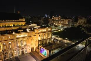 La vista desde el Club Americano al Teatro Colón y el Palacio de Justicia