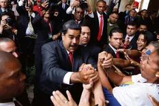 Con los cuarteles inquietos, Maduro aprieta el puño sobre las fuerzas armadas