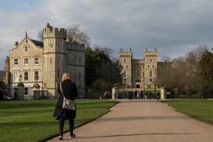 El Castillo de Windsor fue habitado por 39 reyes. Siempre fue el lugar predilecto de la reina –her majesty– para descansar y tomas las grandes decisiones.