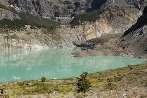 El retroceso del glaciar Ventisquero Negro creó un nuevo lago que ya tiene 70 metros de profundidad
