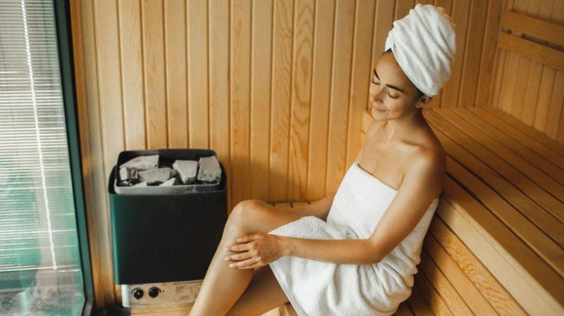 Aunque hoy mayormente forma parte de una rutina de salud y belleza, antiguamente el sauna cumplía otras funciones