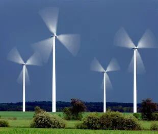 Energía eólica, junto a la solar y la hidro, son las principales apuestas de sustición de energía convencional por renovables, pero hay muchas más