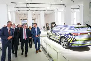 Alberto Fernández visitó la sede mundial de Volkswagen