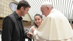 La emotiva audiencia del papa Francisco y Brenda, la chica argentina con una enfermedad rara e incurable
