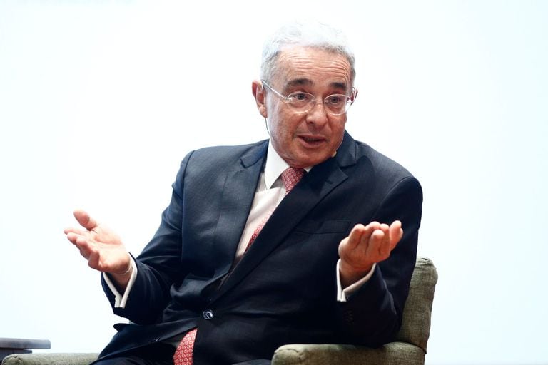 28-06-2019 El expresidente de Colombia Álvaro Uribe apoya al candidato Óscar Iván Zuloaga. POLITICA Eduardo Parra - Europa Press