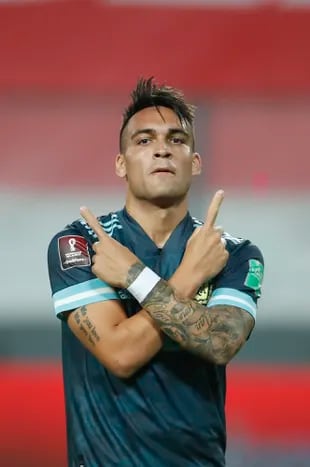 Lautaro Martinez celebra su gol contra Perú en Lima, en noviembre pasado, en el último partido de la selección: fue triunfo por 2-0, por las eliminatorias.