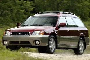 Subaru Outback, la rural aventurera. Fue precursora en su tipo al ofrecer doble tracción y estética off-road
