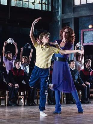 La gran Natalia Millán y el niño Pau Gimeno, en una de las escenas más complejas y elocuentes de Billy Elliot