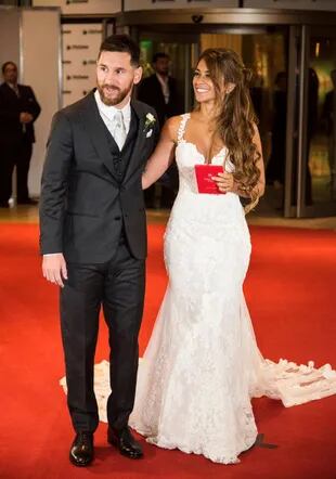 Lionel Messi y Antonella Roccuzzo en el día de su boda, hace cuatro años