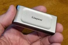 Probamos el minúsculo SSD externo Kingston XS2000