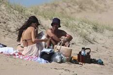 Cómplices, Zaira Nara y Facundo Pieres disfrutaron de un día de playa en Punta del Este