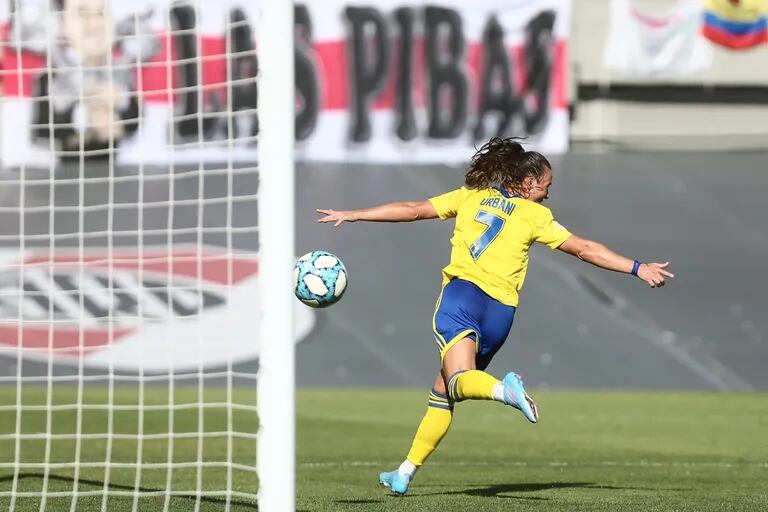 Escenario del partido de fútbol femenino entre Boca Juniors y River Plate