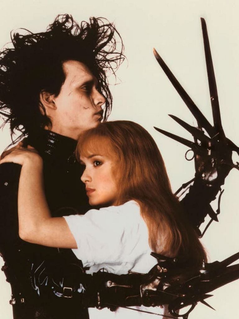 Johnny Depp y Winona Ryder comenzaron a salir tras el rodaje de la película El joven manos de tijera, en 1990