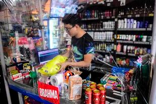 Un nuevo intento por sumar a los supermercados chinos a Precios Cuidados