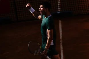 La siguiente canción: 24 hops des vences a Nadal, Carlos Alcaraz venció a Djokovic y avanzó a la final Madrid. 