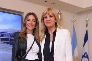 Todos los invitados al encuentro a beneficio del CEMIC en la residencia del embajador de Israel en Puerto Madero