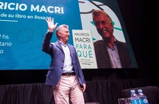 Mauricio Macri durante la presentación de su libro en Rosario