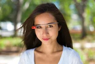 Los Google Glass fueron presentados hace casi una década como un dispositivo experimental, y la compañía no continuó su desarrollo más allá de un par de versiones