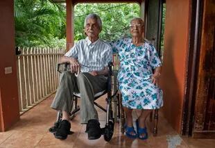 Clementina Espinoza y su marido Agustin Espinoza, de 100 años