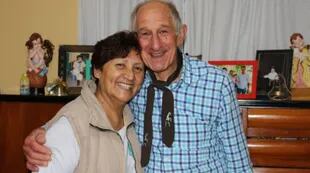 Conoció a Catalina, su esposa, jugando al fútbol en Colonia Caroya, hace 47 años. “Si la volviese a conocer, me volvería a casar con ella”, asegura.
