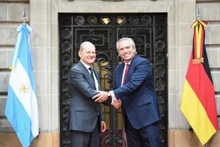 Il presidente Alberto Fernandez e il cancelliere tedesco Olaf Schultz
