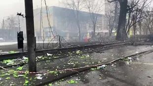 Escenas de destrucción a los pies de la torre de tv de Kiev