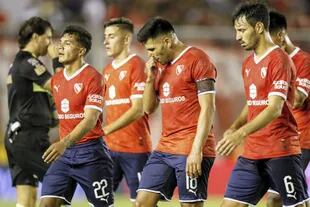 Lucas Romero, el capitán Silvio Romero y Juan Sánchez Miño, tres de los doce futbolistas que reclaman por los atrasos en el pago de los sueldos y contratos