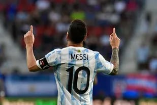 Los cinco goles de Lionel Messi vs. Estonia: show, marca e "imán" en la goleada 5-0