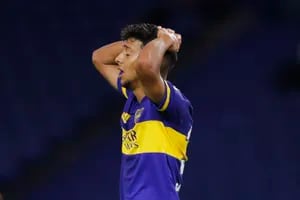 El jugador de Boca Cristian Medina fue asaltado en la puerta de su casa