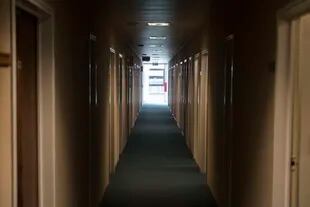 Uno de los pasillos de la ex sede de los Testigos de Jehová
