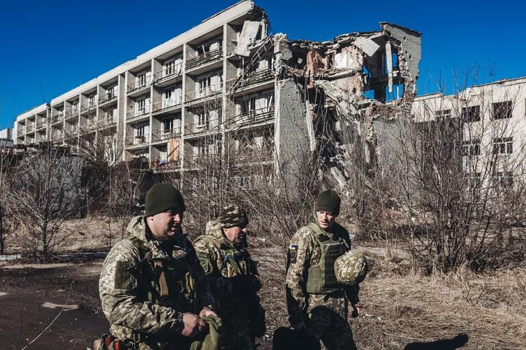 El Donbass en mapas: cómo es la zona donde puede empezar la guerra entre  Rusia y Ucrania - LA NACION