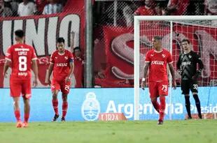 Independiente vive un momento de incertidumbre futbolística, mientras intenta recuperarse como entidad en el aspecto económico