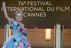 Cannes 2021: Sharon Stone llegó al festival con un look que no pasó inadvertido