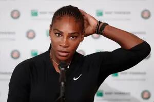 Roland Garros: Serena Williams se bajó por lesión y no hubo duelo con Sharapova