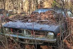 Heredó una colección de autos abandonados y vivió una experiencia paranormal