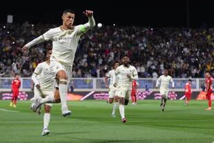 Cristiano Ronaldo festeja su hat-trick frente a Damac, en la fecha 18 de la Liga Profesional Saudí