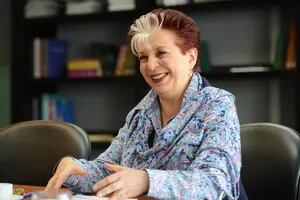 Renunció la directora de la Biblioteca Nacional: Sasturain se reuniría con Bauer