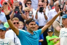 Federer campeón en Stuttgart: de nuevo como número uno, derrotó a Milos Raonic