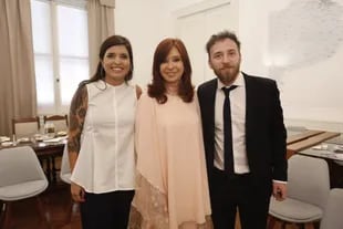 Daniela Vilar, Cristina Kirchner y Federico Otermin