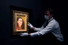 “Frida te llega al corazón”: cómo y por qué Costantini compró el retrato de Kahlo en una subasta