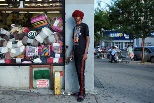Diondre Cruz, de 17 años, posa para una foto en el Bronx