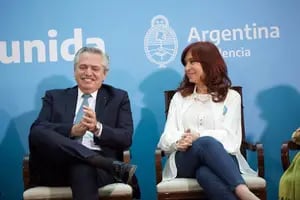 Alberto Fernández declara el martes 15 en el juicio contra Cristina Kirchner
