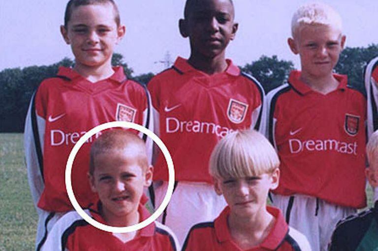 El niño Kane, con la camiseta de Arsenal. Estuvo poco tiempo antes de irse a Watford, donde también lo dejaron marchar.